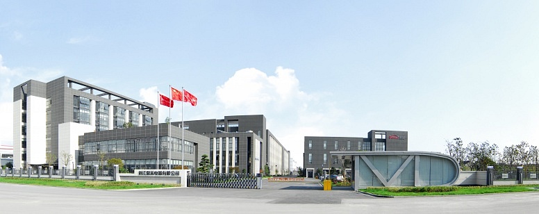 9、2011年10月鼎美新工業(yè)園建成